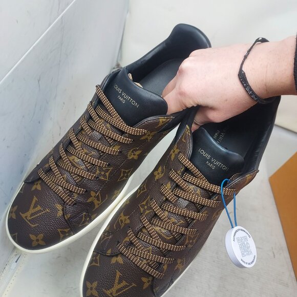 Louis Vuitton MENS Low Top Luxembourg LV Monogram Brown Sneaker - Picture 4 of 10